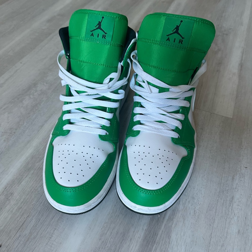 Jordan AJ 1 Mid- Lucky Green